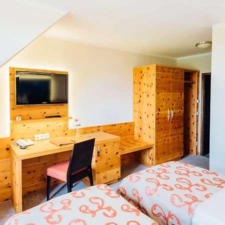 Erlebnishotel Zur Schiffsmühle Hotel 3*